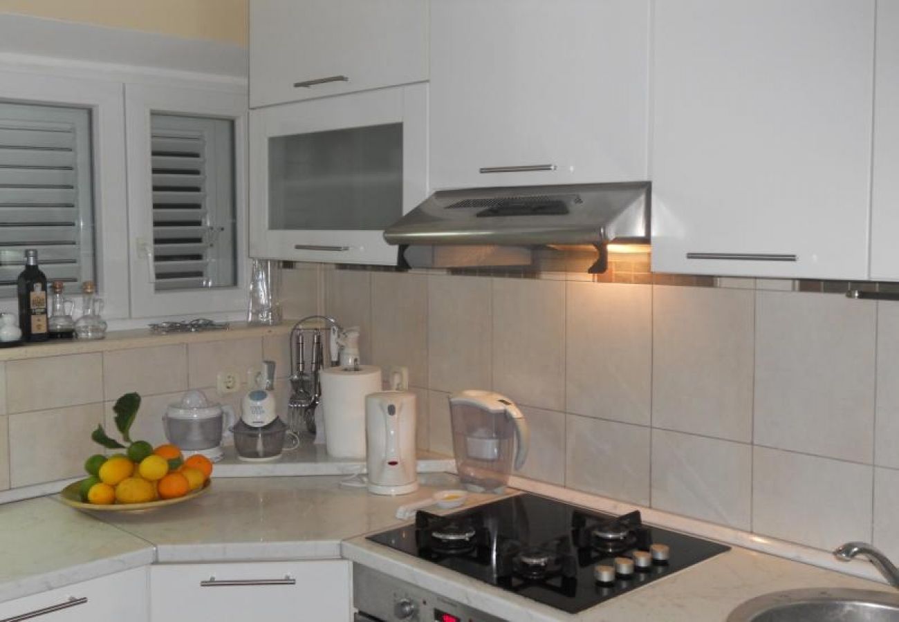 Apartament w Korcula - Apartament w Korčula z Widok na morze, taras, Klimatyzacja, WIFI (3555-1)