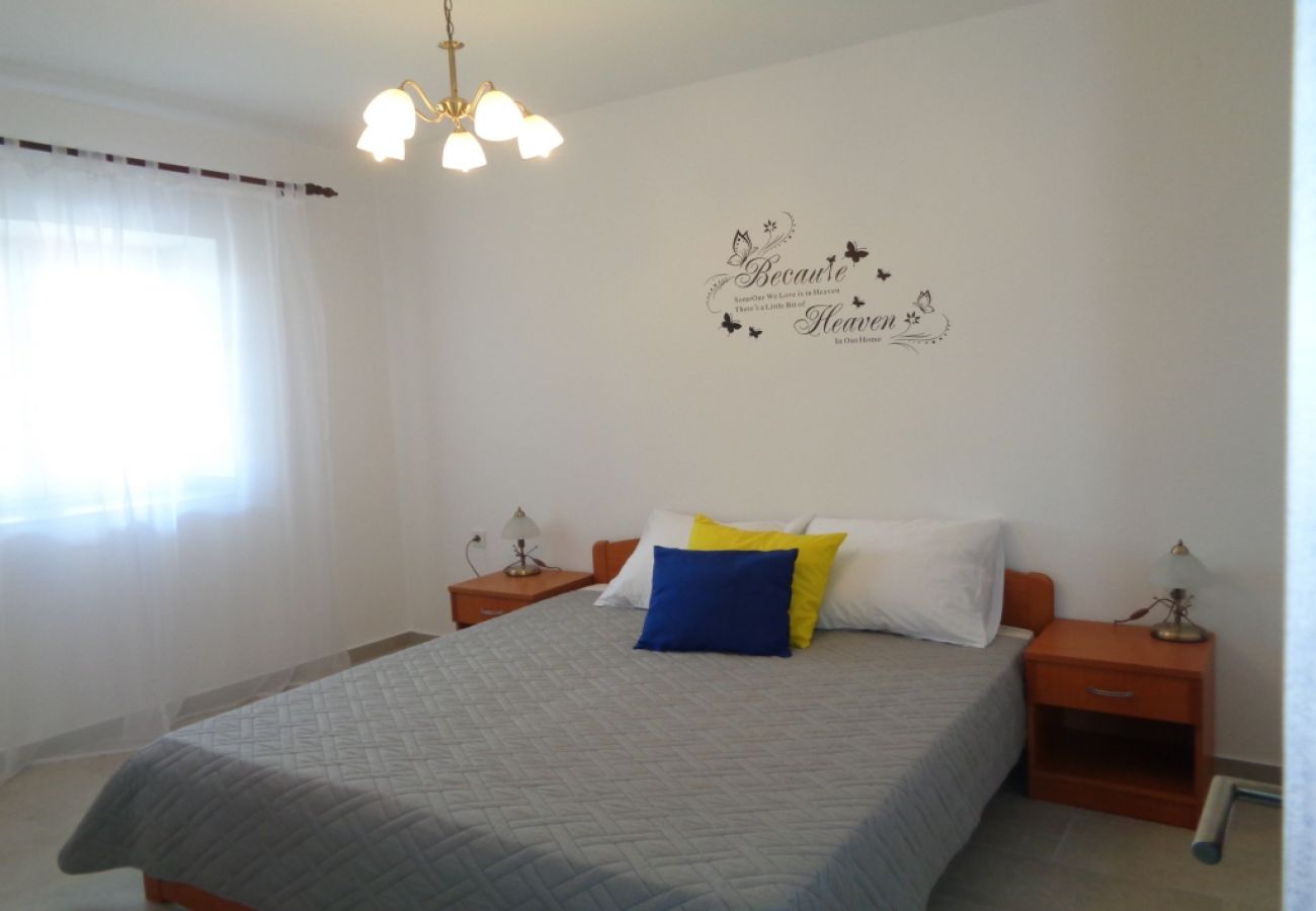 Apartament w Lopar - Apartament w Lopar z Widok na morze, taras, Klimatyzacja, WIFI (824-2)