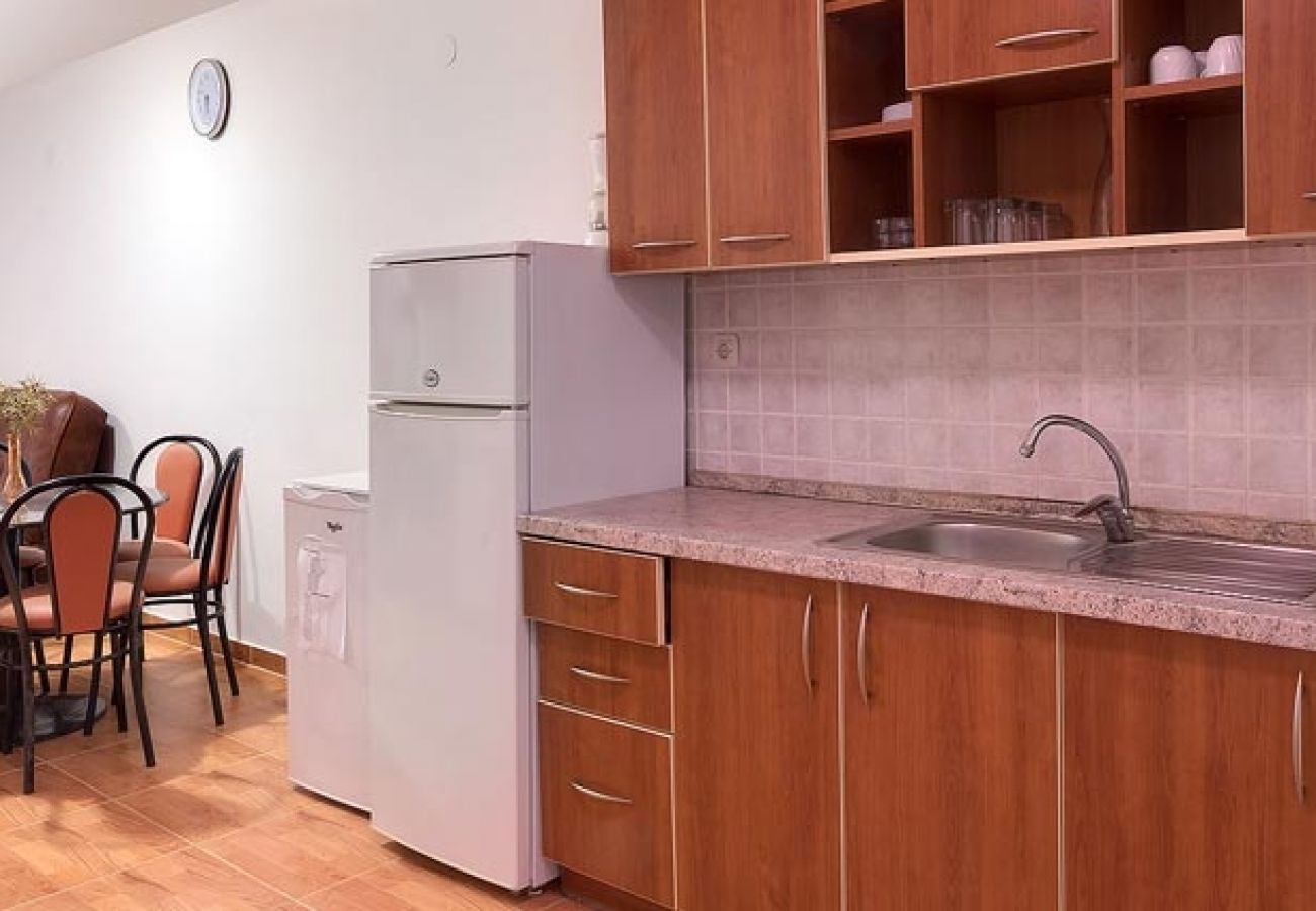 Apartament w Novalja - Apartament w Novalja z Widok na morze, taras, Klimatyzacja, WIFI (3565-1)