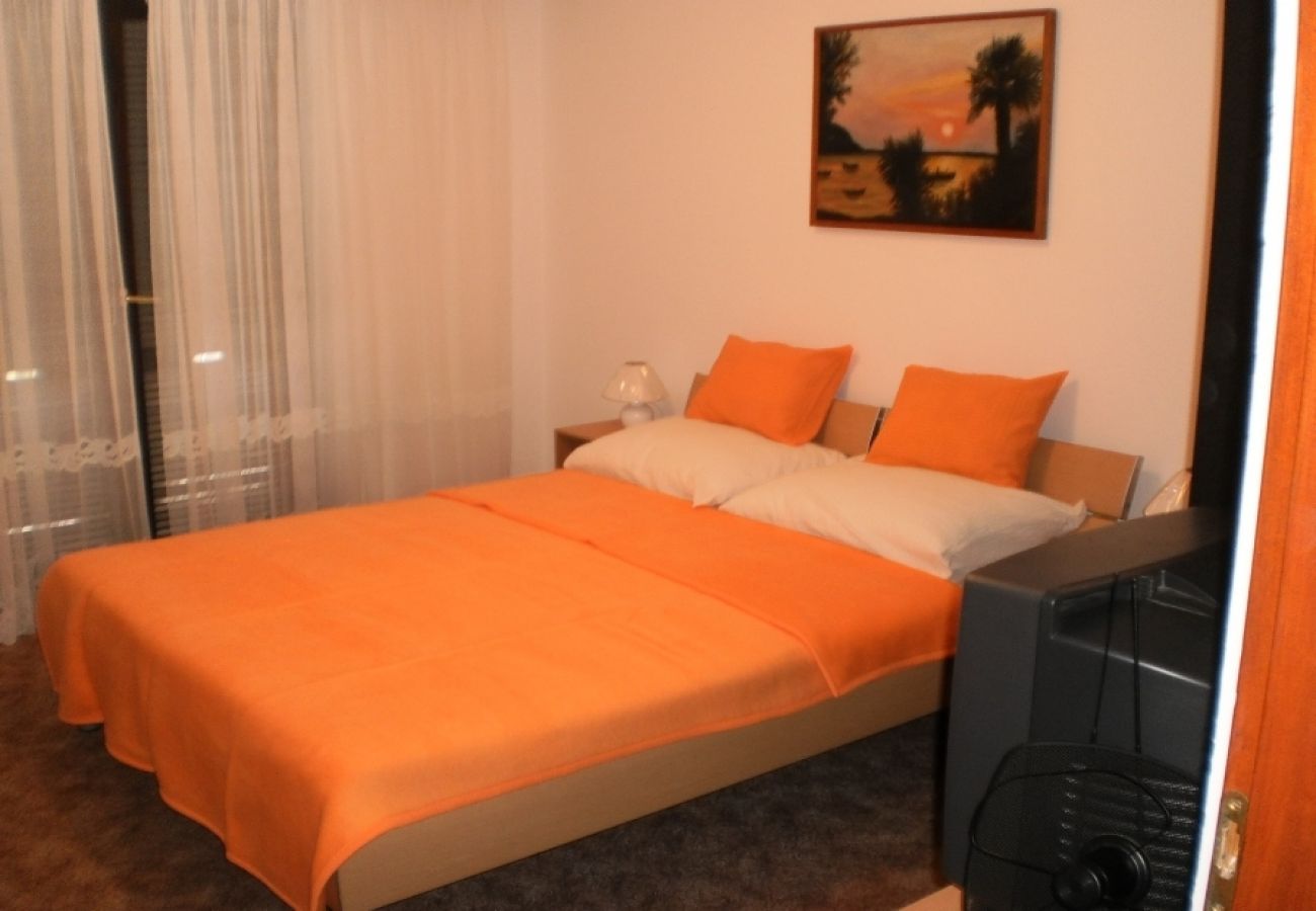 Apartament w Zavala - Apartament w Zavala z Widok na morze, taras, Klimatyzacja, WIFI (3576-1)