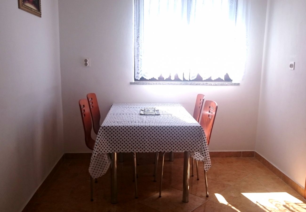 Apartament w Novalja - Apartament w Novalja z Widok na morze, taras, Klimatyzacja, WIFI (3572-2)