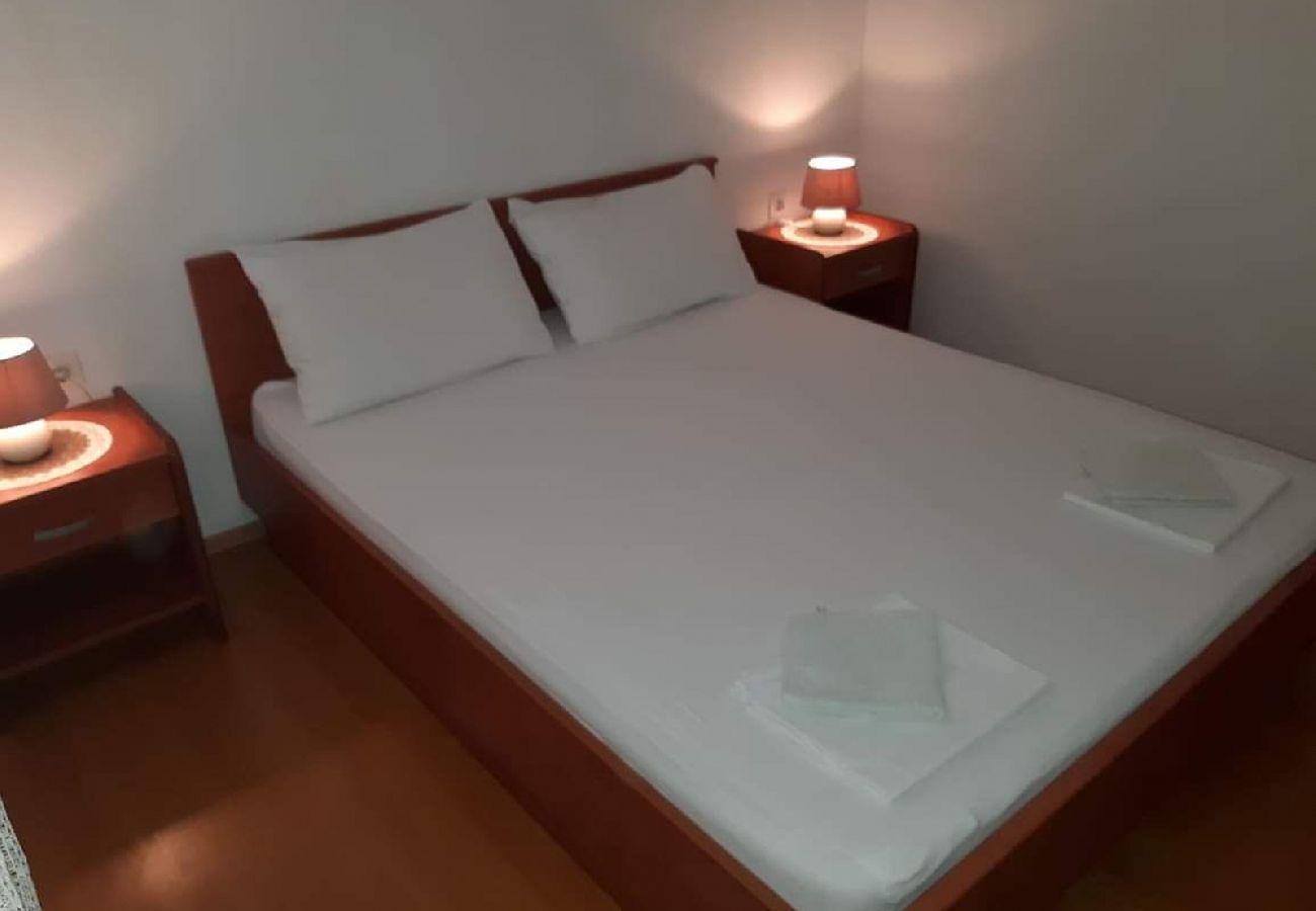 Apartament w Novalja - Apartament w Novalja z Widok na morze, taras, Klimatyzacja, WIFI (3572-2)