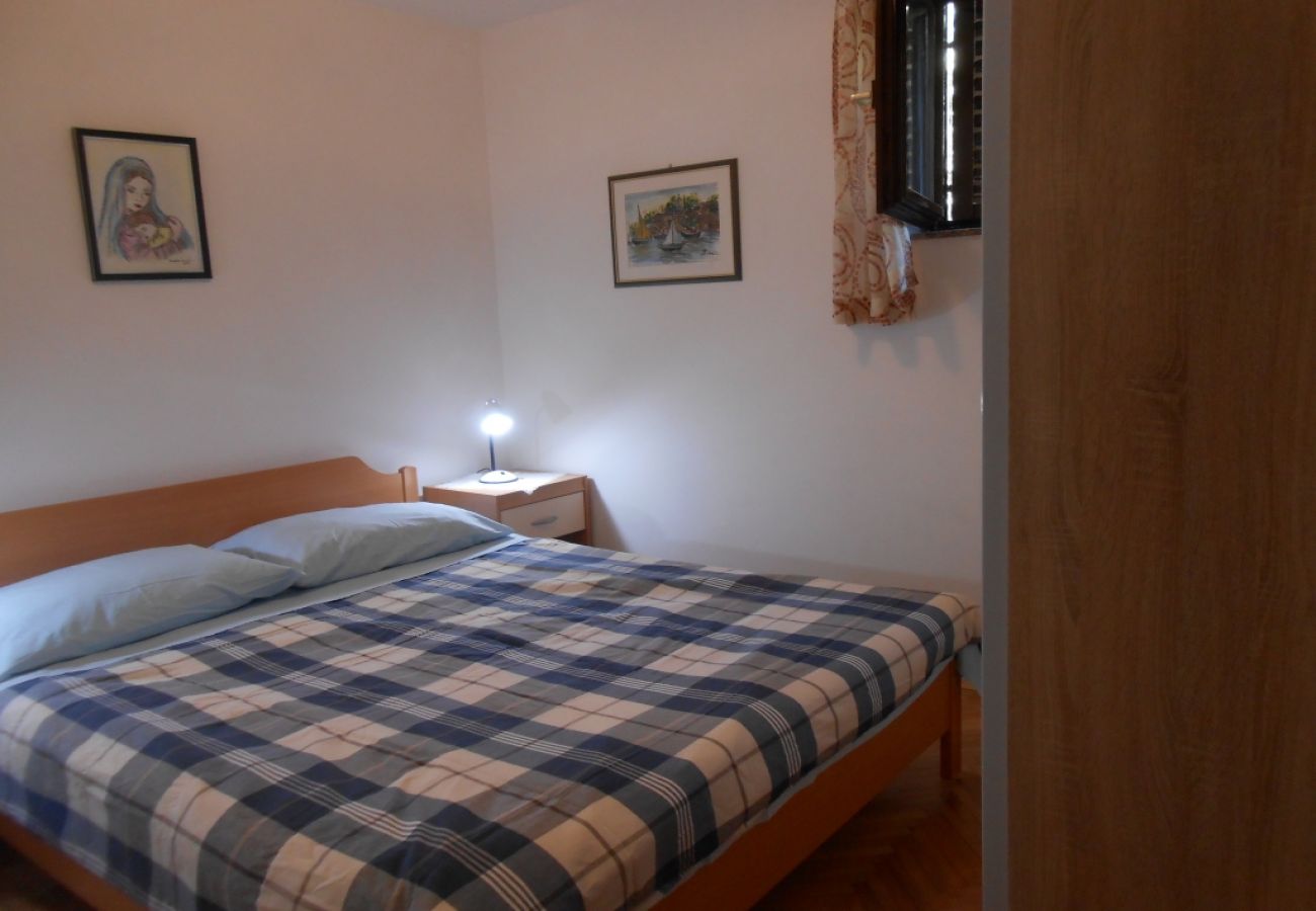 Apartament w Vodice - Apartament w Vodice z taras, Klimatyzacja, WIFI, Pralka (3420-1)