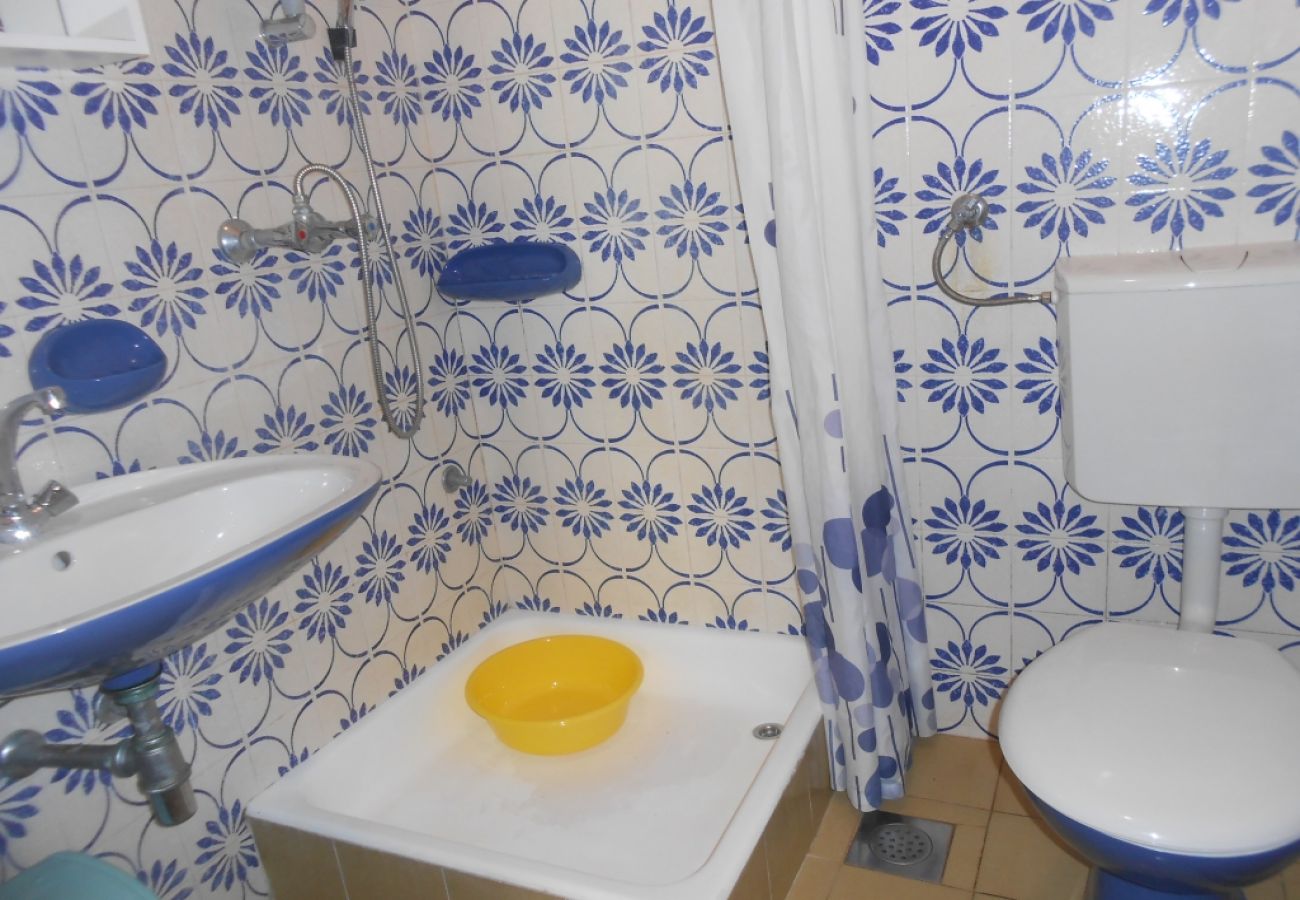 Apartament w Vodice - Apartament w Vodice z taras, Klimatyzacja, WIFI, Pralka (3420-1)