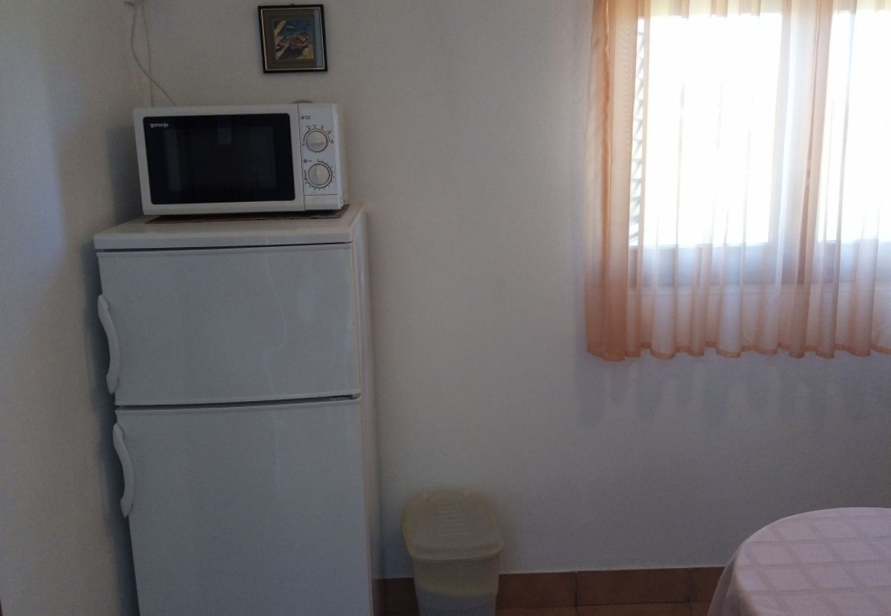 Apartament w Privlaka - Apartament w Privlaka z Widok na morze, taras, Klimatyzacja, WIFI (3591-2)