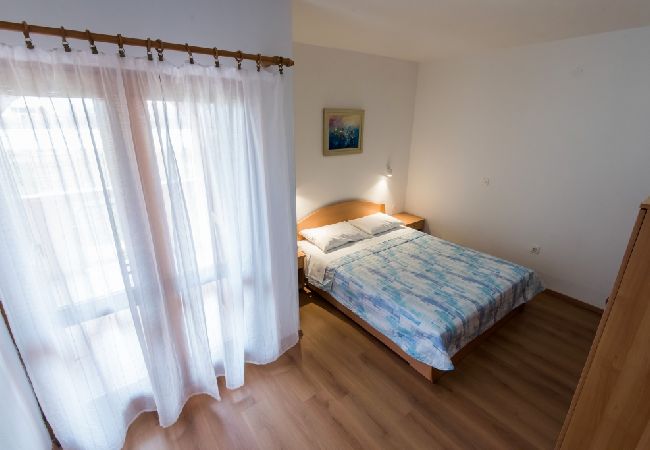 Apartament w Privlaka - Apartament w Privlaka z Widok na morze, balkon, Klimatyzacja, WIFI (3598-1) Apartament w Privlaka - Apartament w Privlaka z Widok na morze, balkon, Klimatyzacja, WIFI (3598-1)