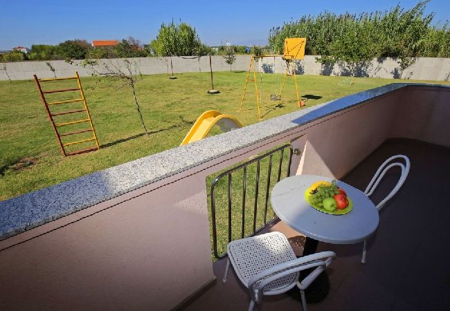 Apartament w Privlaka - Apartament w Privlaka z Widok na morze, balkon, Klimatyzacja, WIFI (3598-1) Apartament w Privlaka - Apartament w Privlaka z Widok na morze, balkon, Klimatyzacja, WIFI (3598-1)