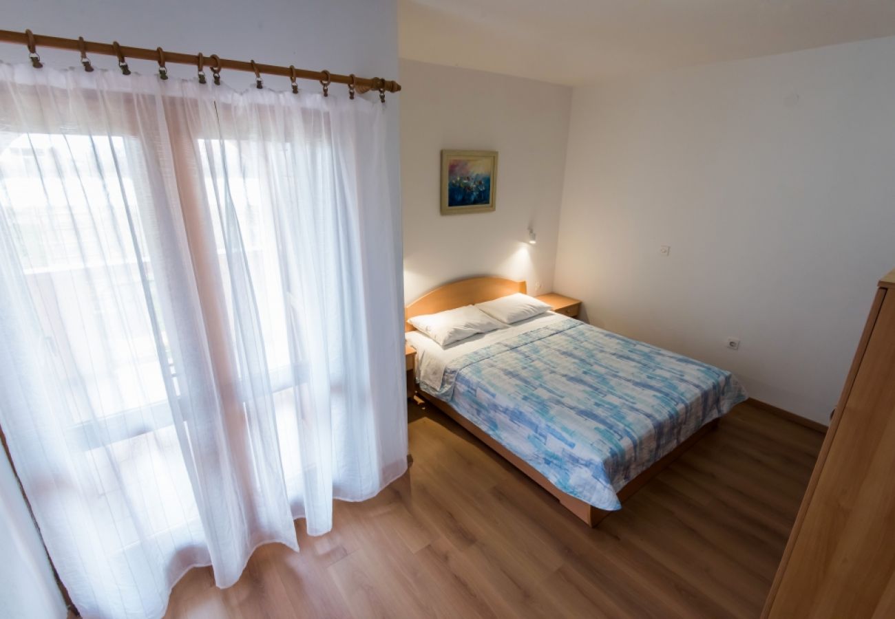 Apartament w Privlaka - Apartament w Privlaka z Widok na morze, balkon, Klimatyzacja, WIFI (3598-1)