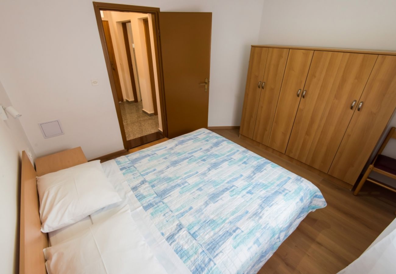 Apartament w Privlaka - Apartament w Privlaka z Widok na morze, balkon, Klimatyzacja, WIFI (3598-1)