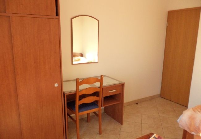 Apartament w Pula - Apartament w Pula z Widok na morze, taras, Klimatyzacja, WIFI (633-2) Apartament w Pula - Apartament w Pula z Widok na morze, taras, Klimatyzacja, WIFI (633-2)