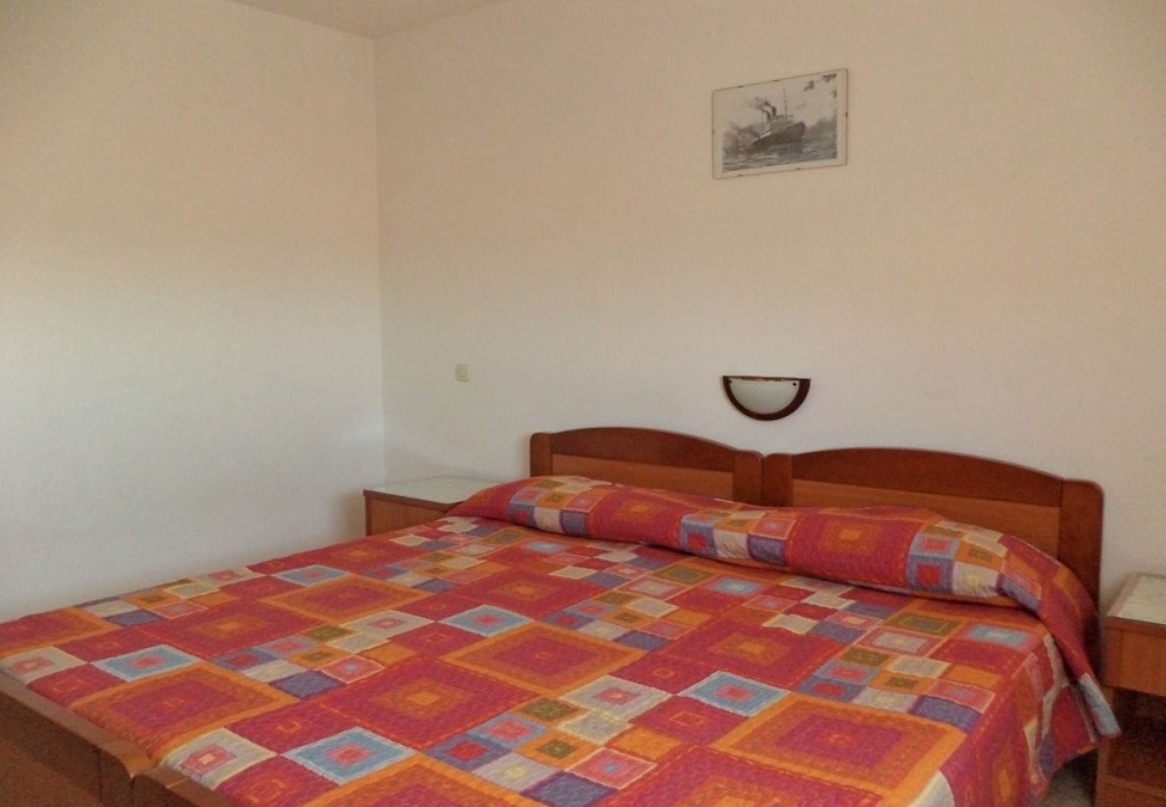 Apartament w Pula - Apartament w Pula z Widok na morze, taras, Klimatyzacja, WIFI (633-2)