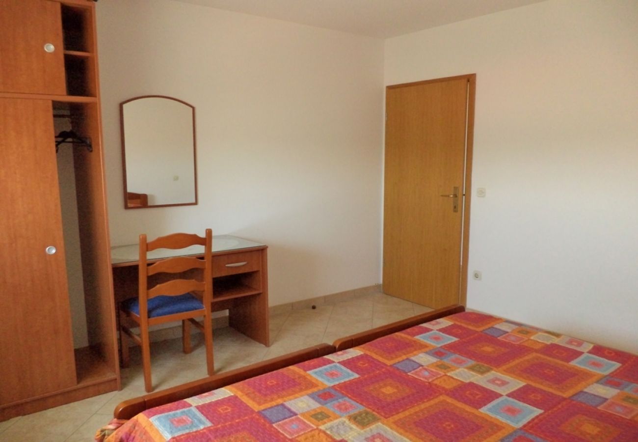 Apartament w Pula - Apartament w Pula z Widok na morze, taras, Klimatyzacja, WIFI (633-2)