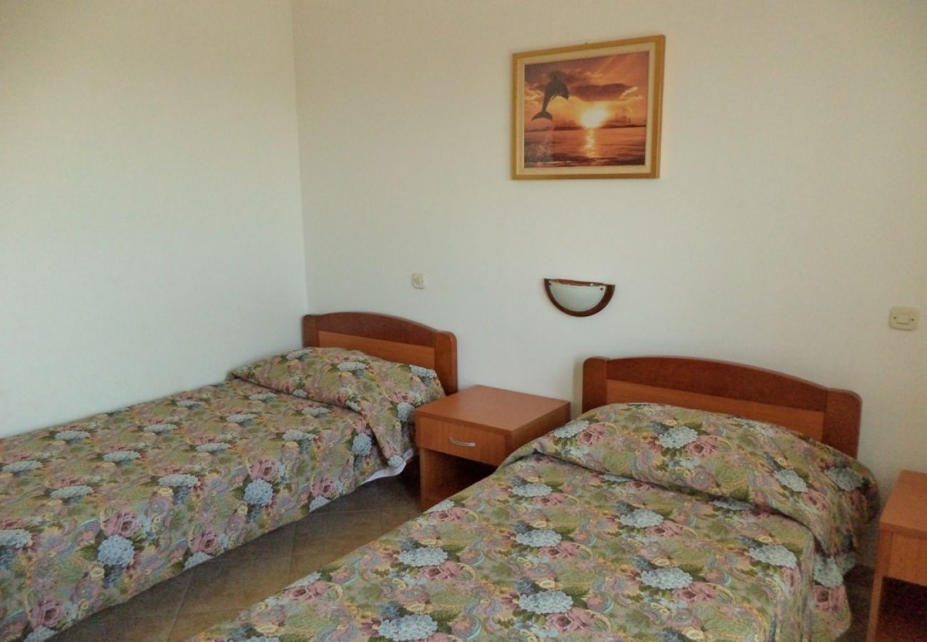 Apartament w Pula - Apartament w Pula z Widok na morze, taras, Klimatyzacja, WIFI (633-2)