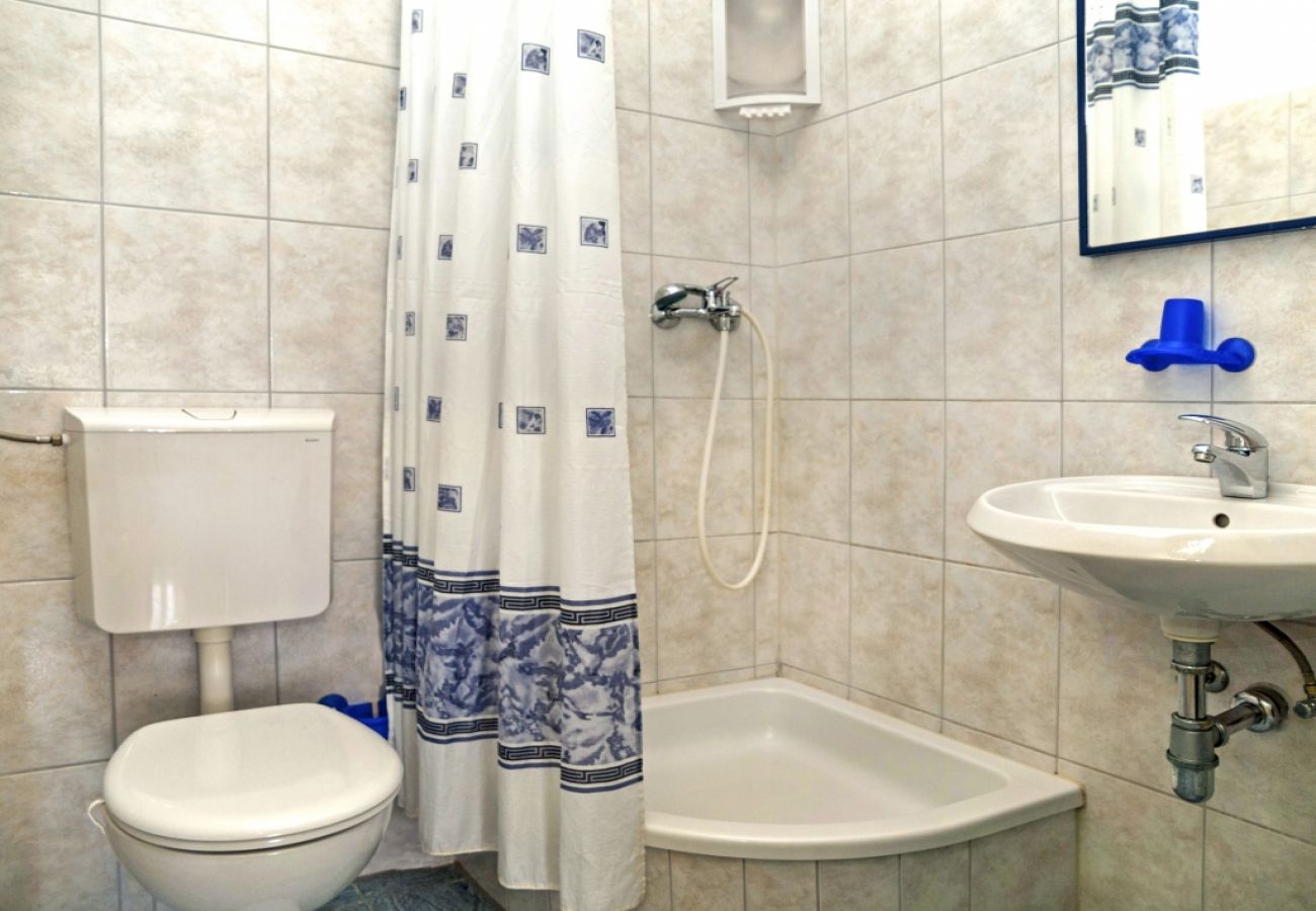 Apartament w Drašnice - Apartament w Drašnice z Widok na morze, balkon, Klimatyzacja, WIFI (3586-1)