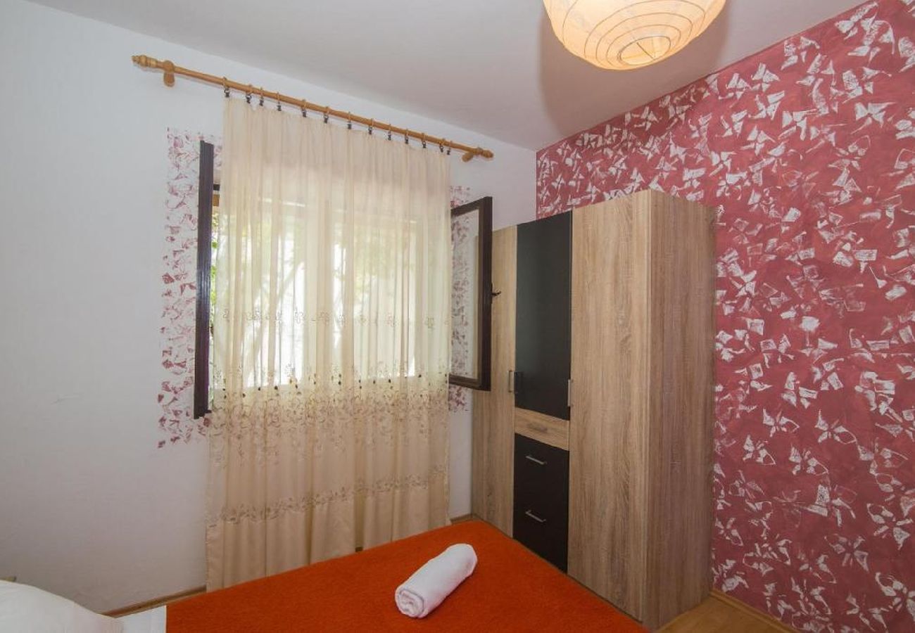 Apartament w Jelsa - Apartament w Jelsa z taras, Klimatyzacja, WIFI (3621-2)