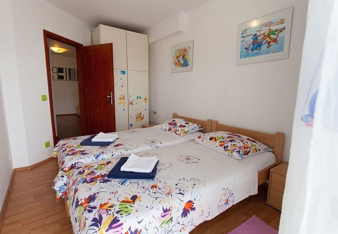 Apartament w Omišalj - Apartament w Omišalj z Widok na morze, taras, Klimatyzacja, WIFI (3623-2)