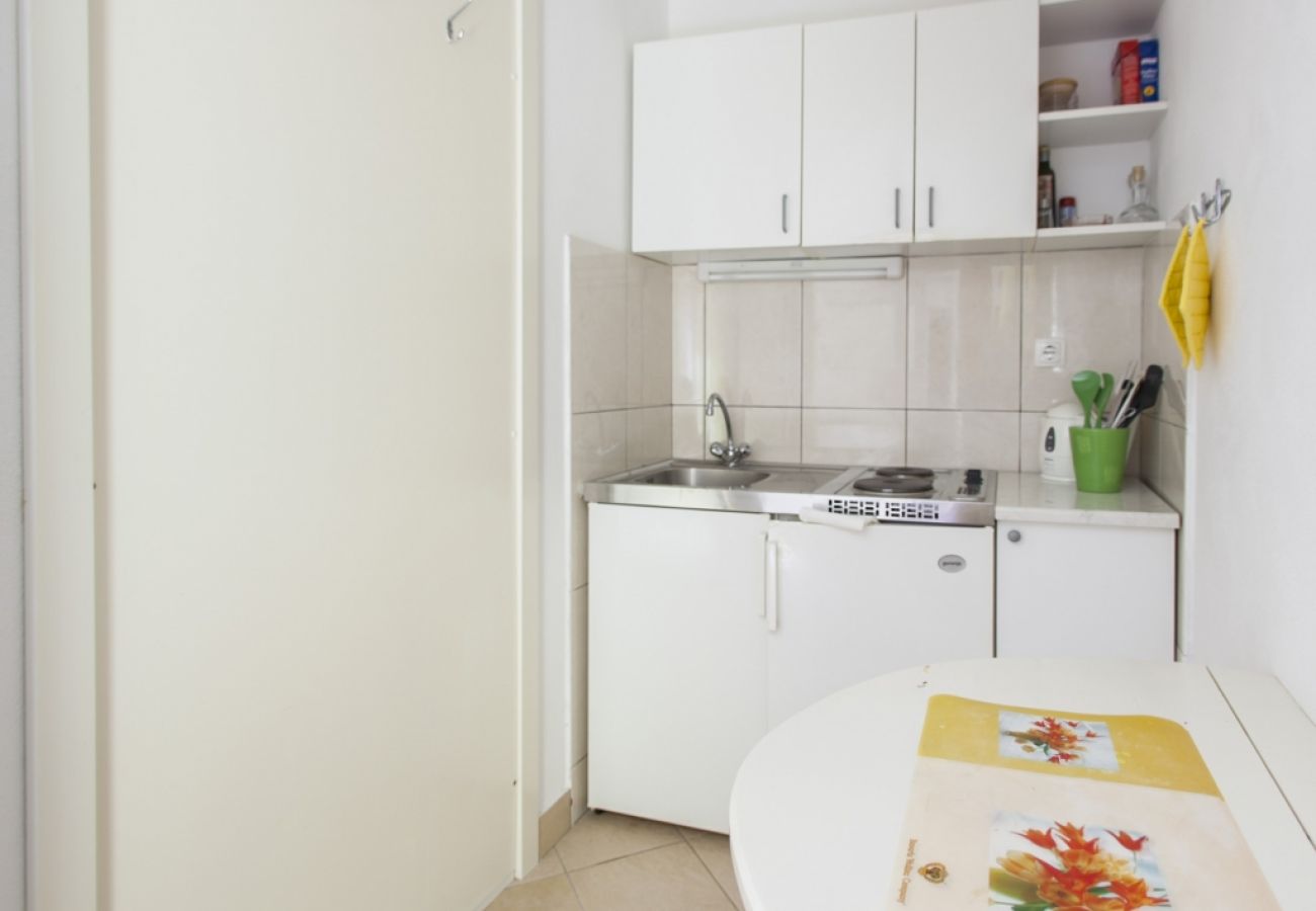 Studio w Bol - Apartament Studio w Bol z Widok na morze, taras, Klimatyzacja, WIFI (3634-1)