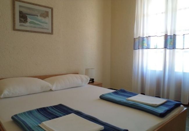 Apartament w Rab - Apartament w Barbat z taras, Klimatyzacja, WIFI (3664-1) Apartament w Rab - Apartament w Barbat z taras, Klimatyzacja, WIFI (3664-1)