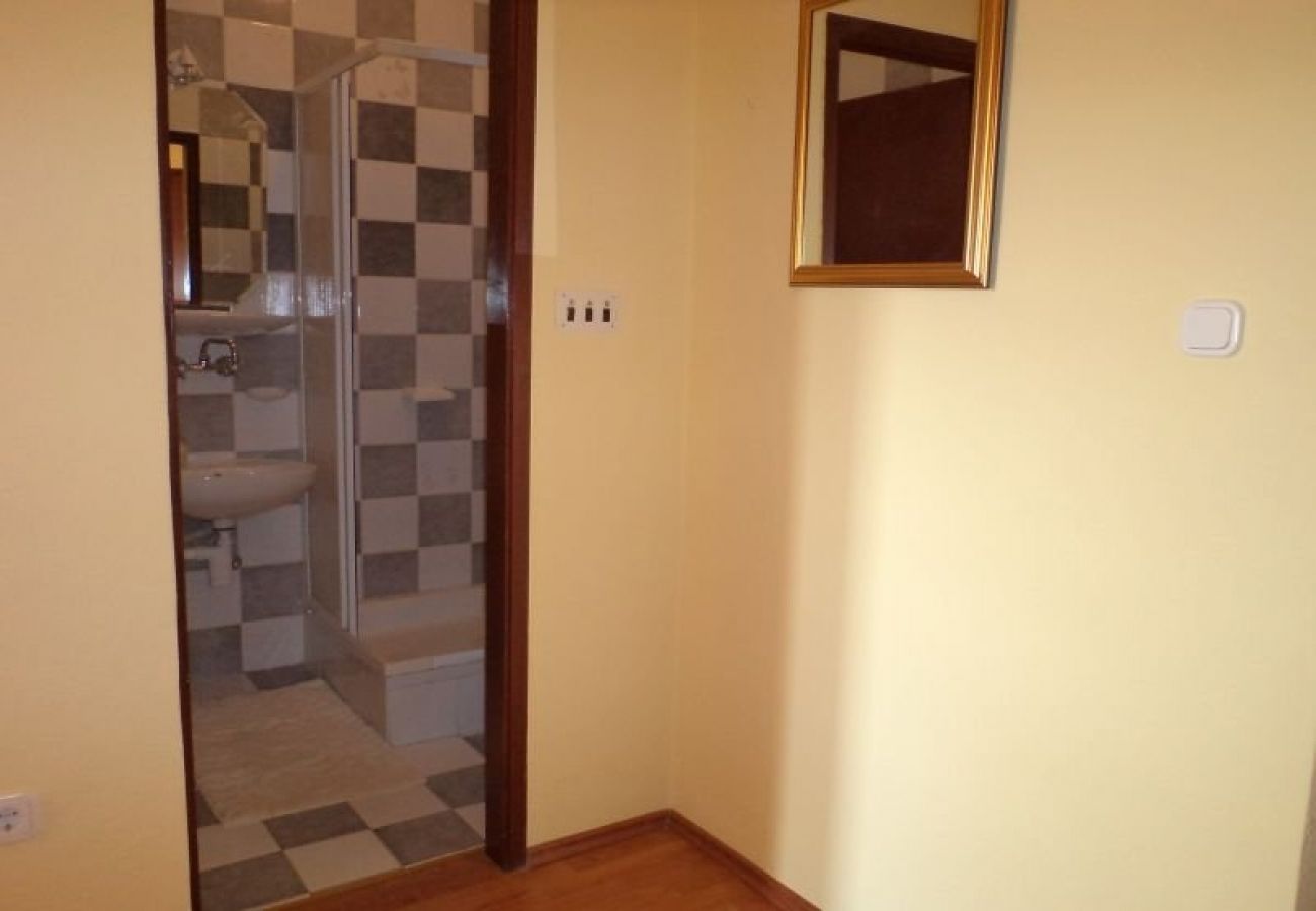 Apartament w Rab - Apartament w Barbat z Widok na morze, balkon, Klimatyzacja, WIFI (3664-3)