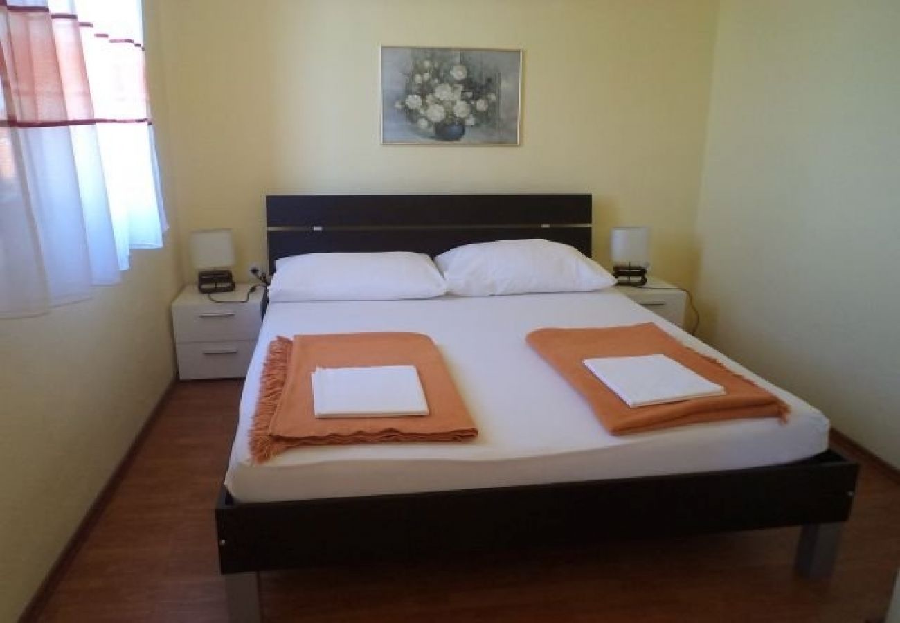 Apartament w Rab - Apartament w Barbat z Widok na morze, balkon, Klimatyzacja, WIFI (3664-3)