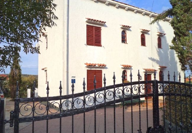 Apartament w Rab - Apartament w Barbat z Widok na morze, balkon, Klimatyzacja, WIFI (3664-4) Apartament w Rab - Apartament w Barbat z Widok na morze, balkon, Klimatyzacja, WIFI (3664-4)