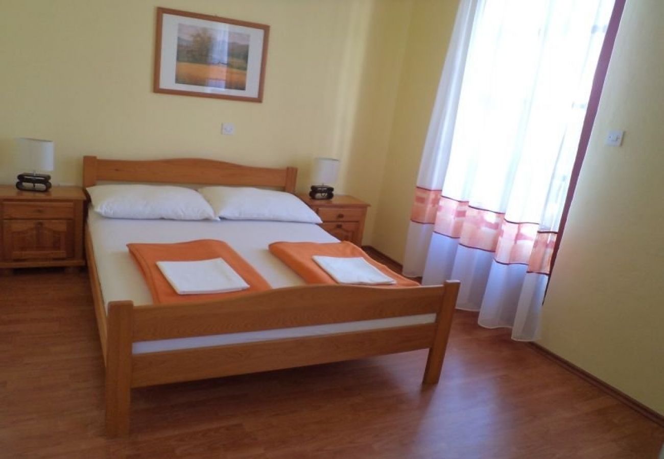 Apartament w Rab - Apartament w Barbat z Widok na morze, balkon, Klimatyzacja, WIFI (3664-4)