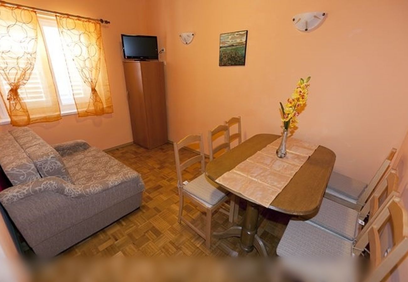 Apartament w Tucepi - Apartament w Tučepi z Widok na morze, balkon, Klimatyzacja, WIFI (3674-1)