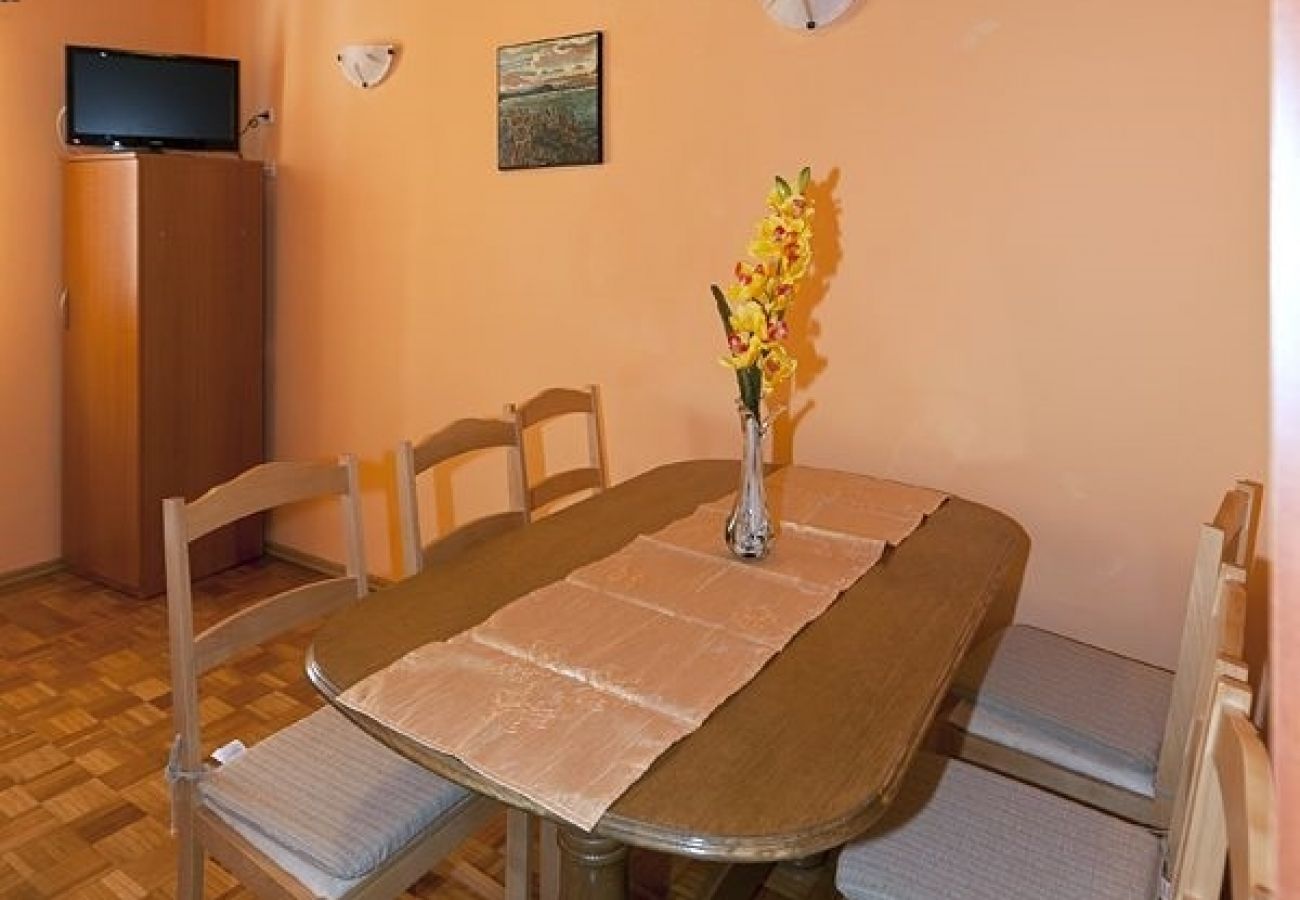 Apartament w Tucepi - Apartament w Tučepi z Widok na morze, balkon, Klimatyzacja, WIFI (3674-1)