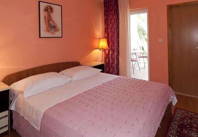 Apartament w Tucepi - Apartament w Tučepi z taras, Klimatyzacja, WIFI (3674-2) Apartament w Tucepi - Apartament w Tučepi z taras, Klimatyzacja, WIFI (3674-2)