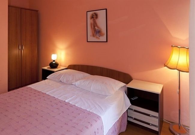 Apartament w Tucepi - Apartament w Tučepi z taras, Klimatyzacja, WIFI (3674-2) Apartament w Tucepi - Apartament w Tučepi z taras, Klimatyzacja, WIFI (3674-2)