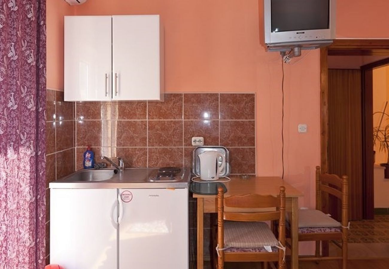 Studio w Tucepi - Apartament Studio w Tučepi z Widok na morze, balkon, Klimatyzacja, WIFI (3674-3)