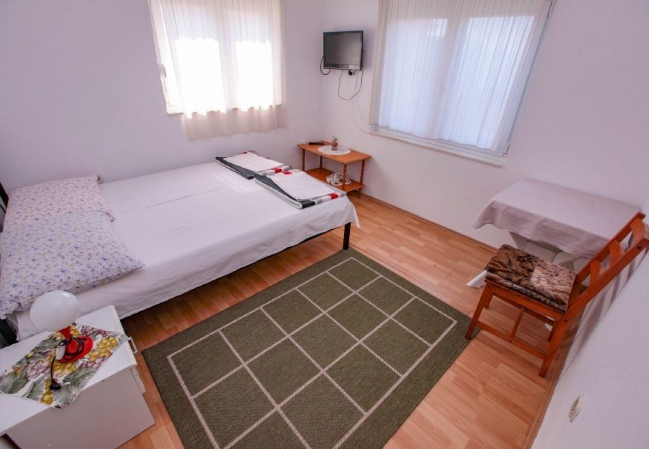 Apartament w Podaca - Apartament w Podaca z Widok na morze, taras, WIFI (3676-1)