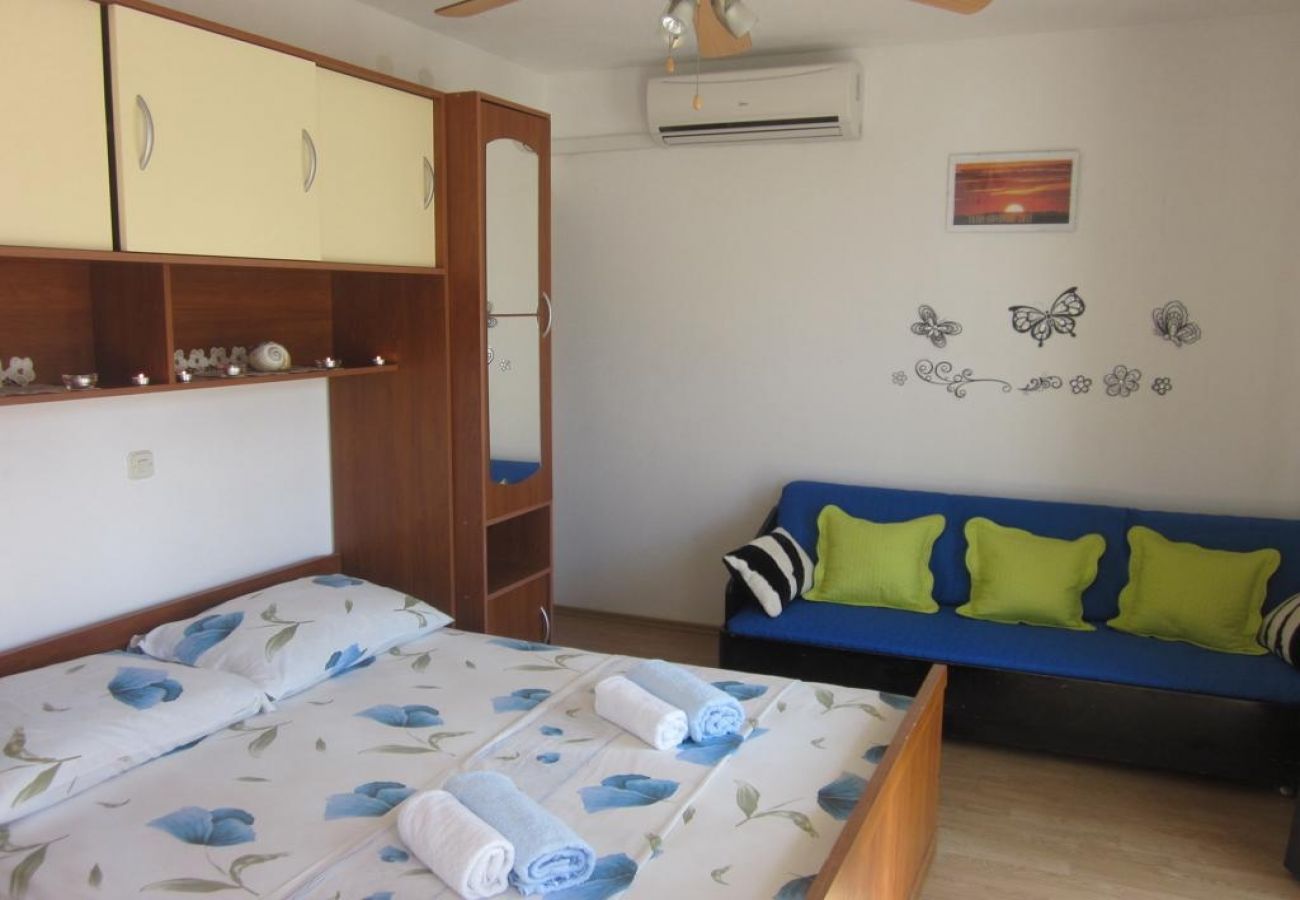 Studio w Hvar - Apartament Studio w Hvar z Widok na morze, balkon, Klimatyzacja, WIFI (3666-1)