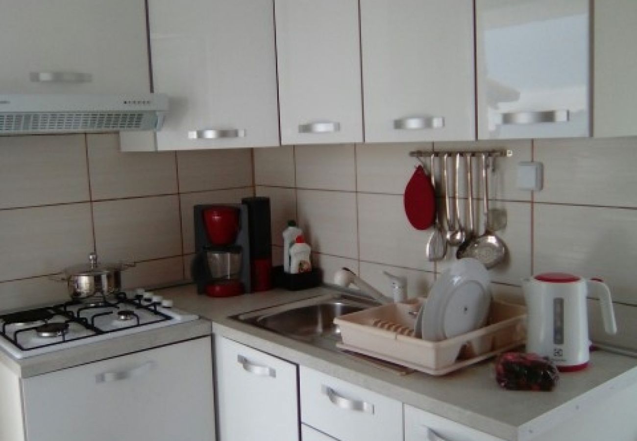 Apartament w Novi Vinodolski - Apartament w Novi Vinodolski z Widok na morze, taras, Klimatyzacja, WIFI (3667-4)