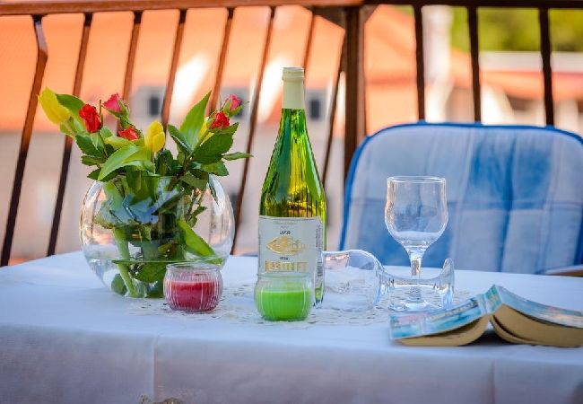 Apartament w Cavtat - Apartament w Cavtat z Widok na morze, balkon, Klimatyzacja, WIFI (3686-3) Apartament w Cavtat - Apartament w Cavtat z Widok na morze, balkon, Klimatyzacja, WIFI (3686-3)