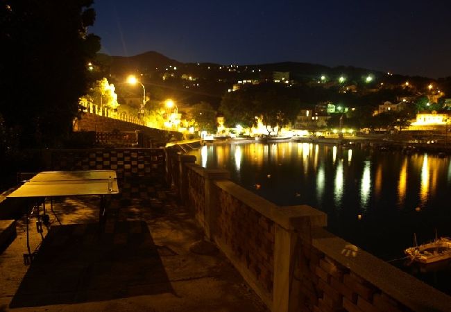 Apartament w Ika - Apartament w Ika z Widok na morze, taras, Klimatyzacja, WIFI (3699-1) Apartament w Ika - Apartament w Ika z Widok na morze, taras, Klimatyzacja, WIFI (3699-1)