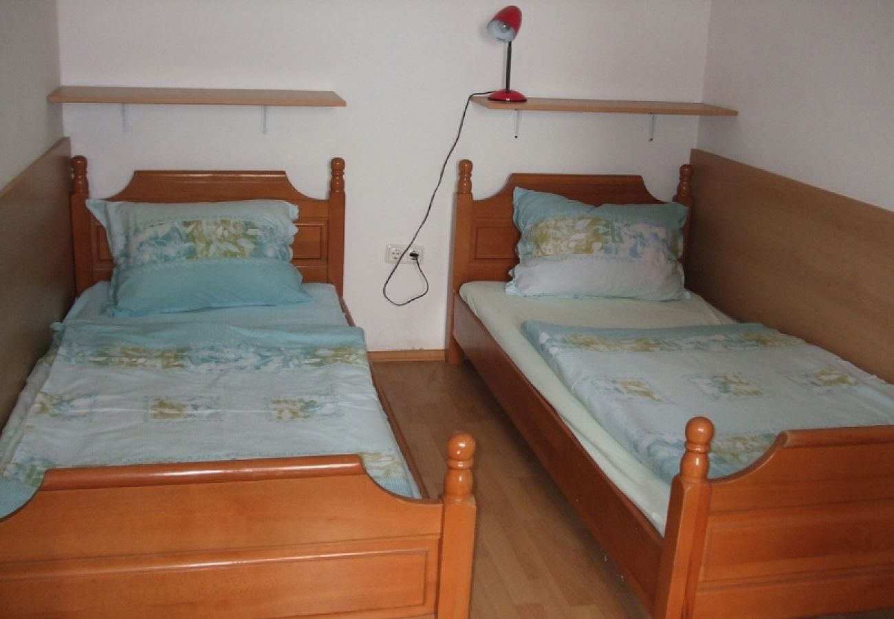 Apartament w Ika - Apartament w Ika z Widok na morze, taras, Klimatyzacja, WIFI (3699-2)