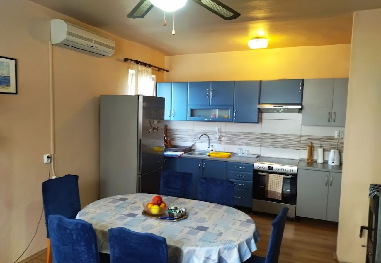 Apartament w Nin - Apartament w Nin z taras, Klimatyzacja, WIFI (3718-1)