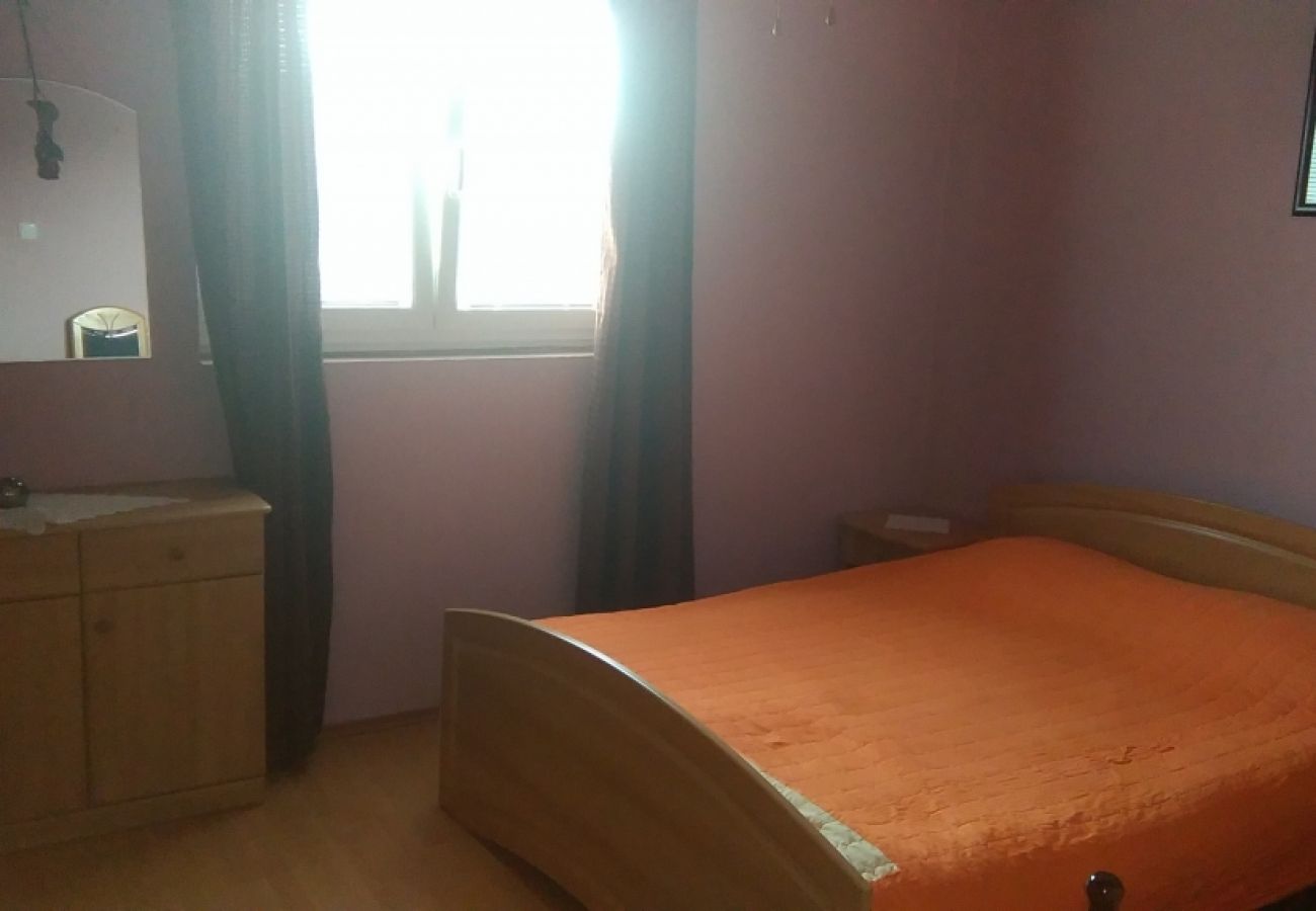 Apartament w Nin - Apartament w Nin z taras, Klimatyzacja, WIFI (3718-1)