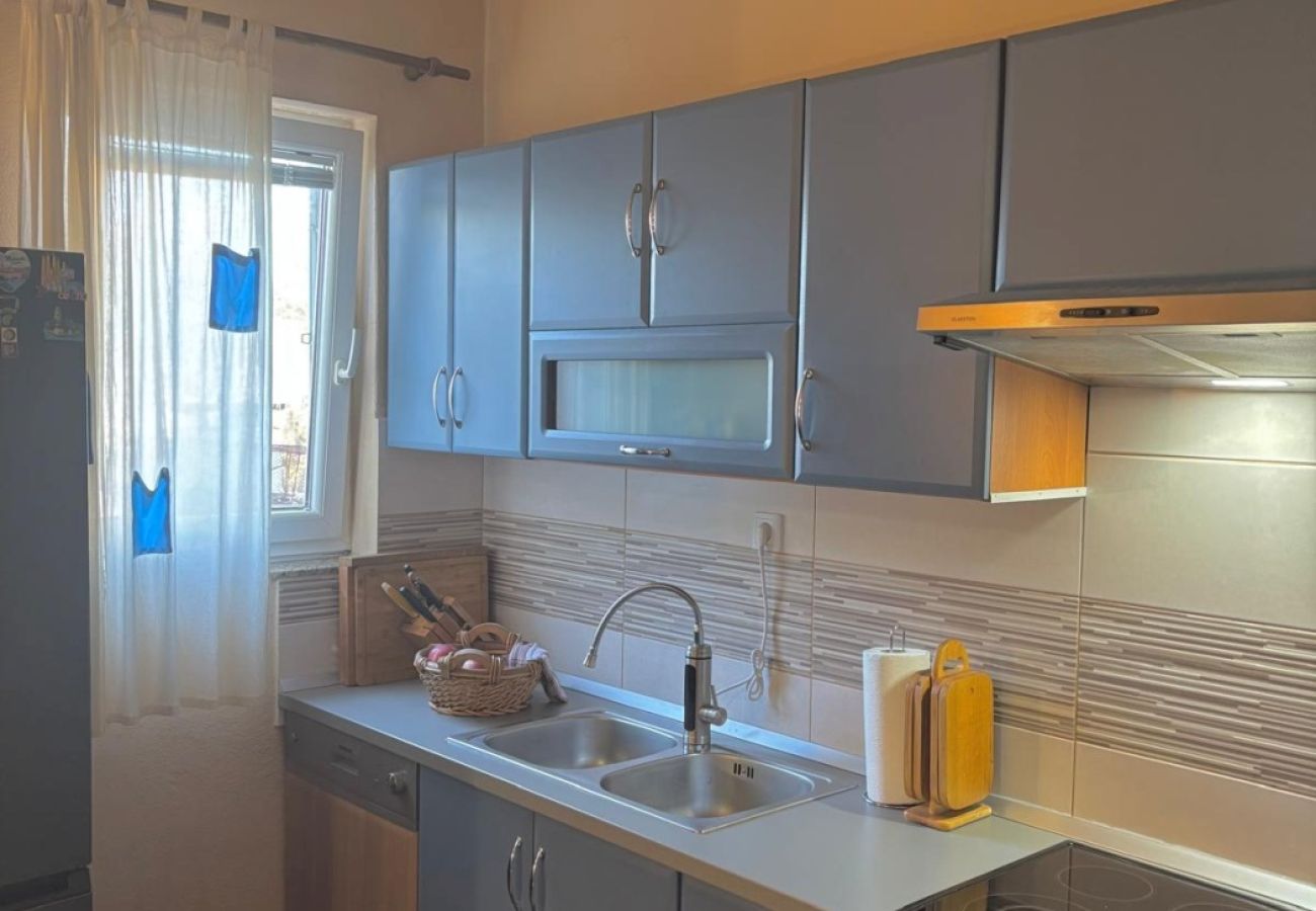 Apartament w Nin - Apartament w Nin z taras, Klimatyzacja, WIFI (3718-1)