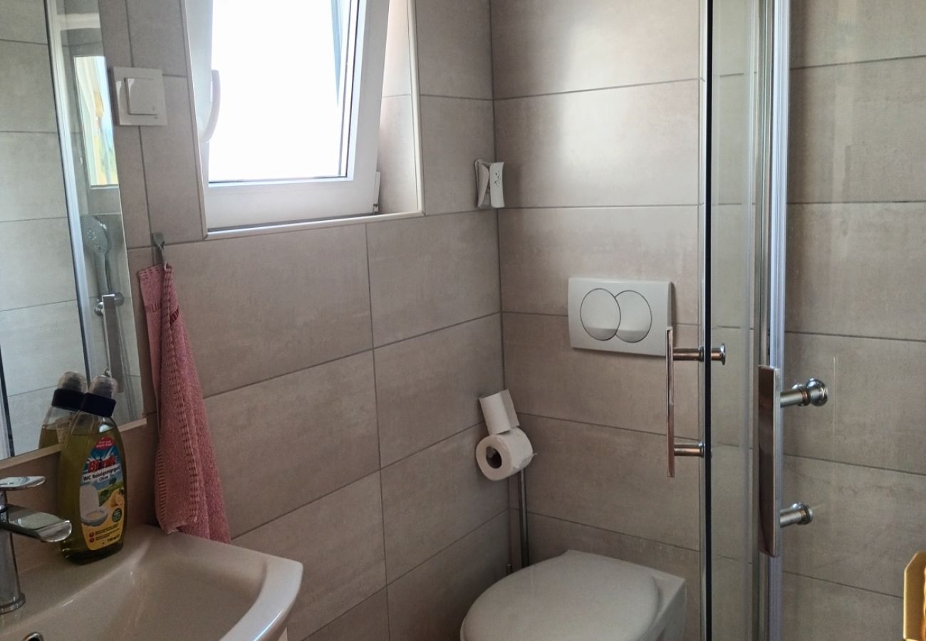 Apartament w Nin - Apartament w Nin z taras, Klimatyzacja, WIFI (3722-2)