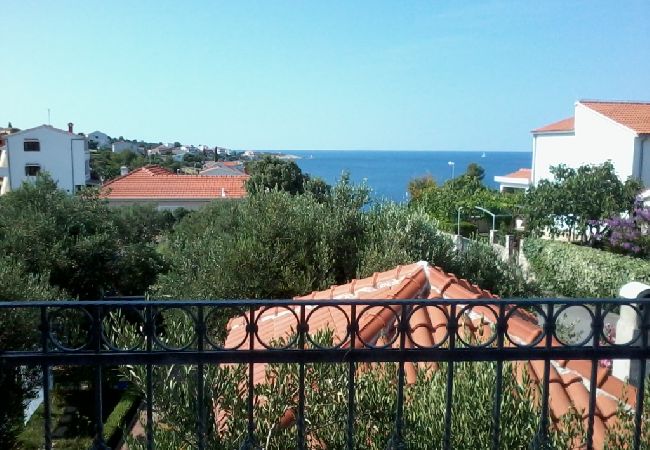 Apartament w Ražanj - Apartament w Ražanj z Widok na morze, taras, Klimatyzacja, WIFI (3743-1) Apartament w Ražanj - Apartament w Ražanj z Widok na morze, taras, Klimatyzacja, WIFI (3743-1)