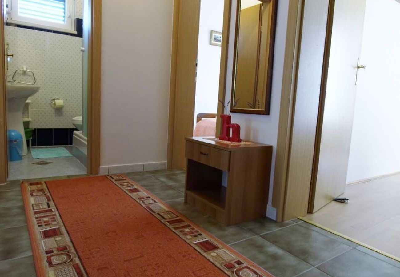 Apartament w Rab - Apartament w Rab z Widok na morze, balkon, WIFI, Pralka (3728-1)