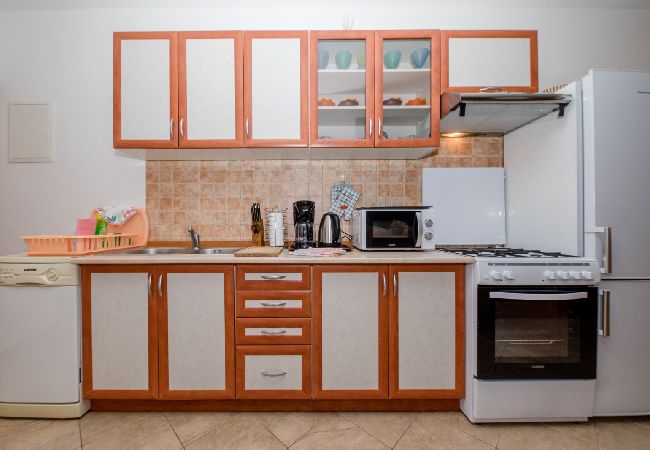 Apartament w Mundanije - Apartament w Mundanije z Widok na morze, taras, Klimatyzacja, WIFI (3748-1) Apartament w Mundanije - Apartament w Mundanije z Widok na morze, taras, Klimatyzacja, WIFI (3748-1)