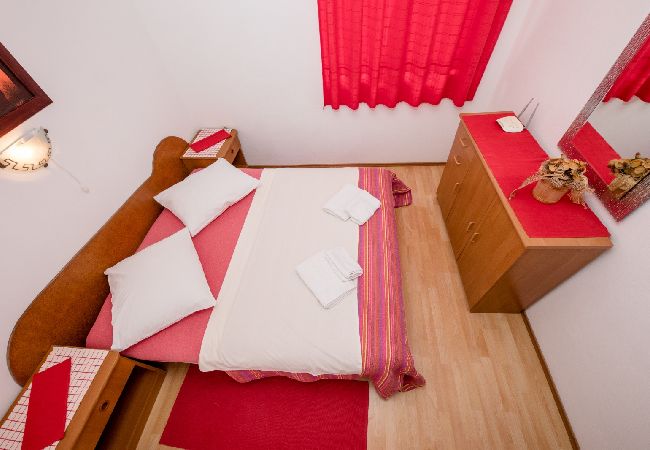 Apartament w Mundanije - Apartament w Mundanije z Widok na morze, taras, Klimatyzacja, WIFI (3748-1) Apartament w Mundanije - Apartament w Mundanije z Widok na morze, taras, Klimatyzacja, WIFI (3748-1)