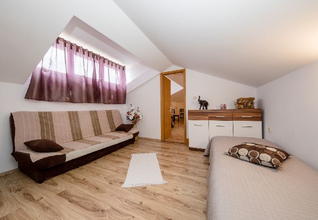 Apartament w Mundanije - Apartament w Mundanije z Widok na morze, taras, Klimatyzacja, WIFI (3748-3) Apartament w Mundanije - Apartament w Mundanije z Widok na morze, taras, Klimatyzacja, WIFI (3748-3)