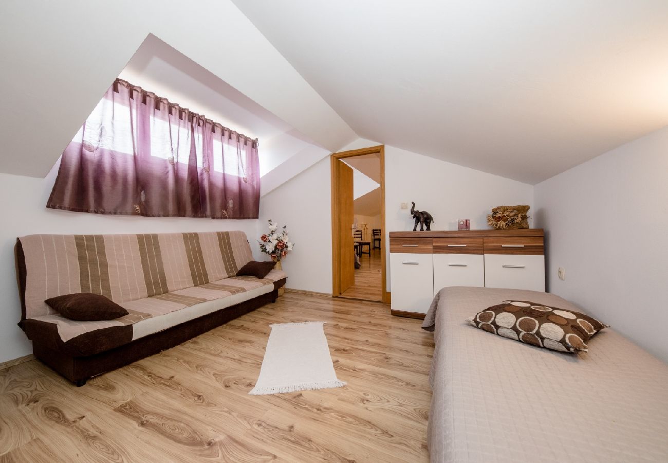 Apartament w Mundanije - Apartament w Mundanije z Widok na morze, taras, Klimatyzacja, WIFI (3748-3)