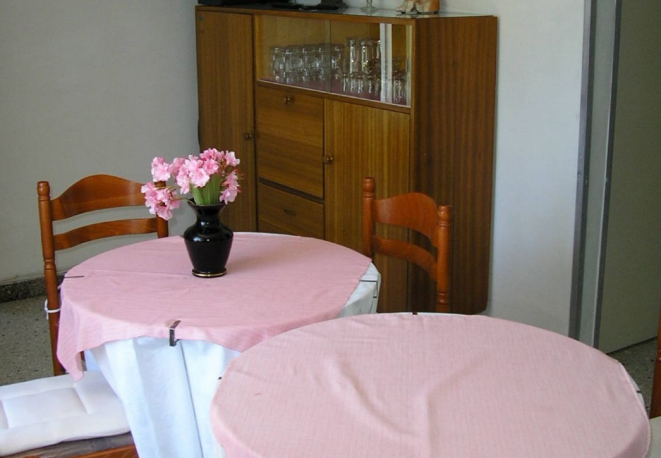 Apartament w Supetarska Draga - Apartament w Supetarska Draga z Widok na morze, taras, Klimatyzacja, WIFI (3750-1)