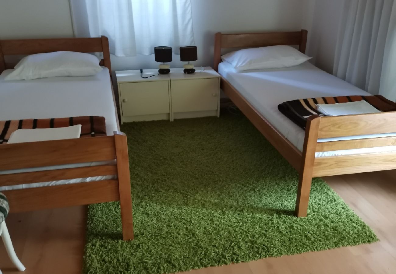 Apartament w Mali Lošinj - Apartament w Mali Lošinj z Widok na morze, taras, Klimatyzacja, WIFI (3780-2)