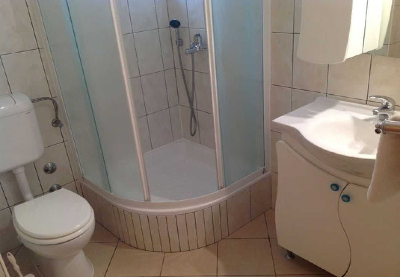 Apartament w Stanici - Apartament w Stanići z Widok na morze, taras, Klimatyzacja, WIFI (3782-5)